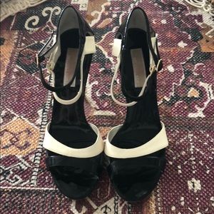 Michael kors collection Candi patten leather heels